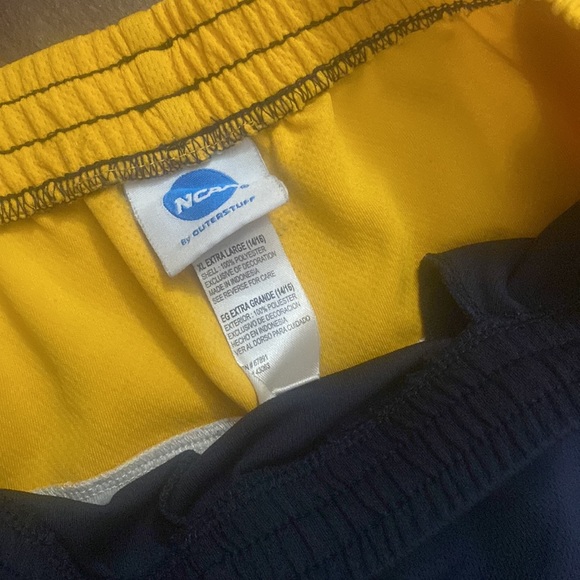 NCAA West Virginia Mountaineers Lightweight Performance Shorts - Picture 3 of 3